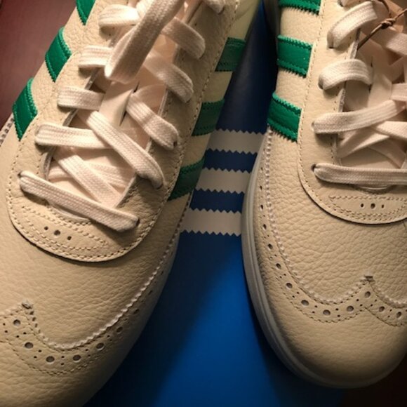 Adidas Spikeless Golf Shoe. Limited Edition. Men's Size 10. - Picture 4 of 8